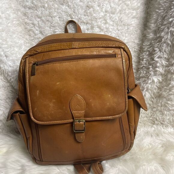 Unbranded tan leather large Backpack antique tone hardwares. - Picture 4 of 14